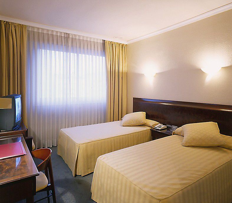 Occidental Vigo Hotel Room photo